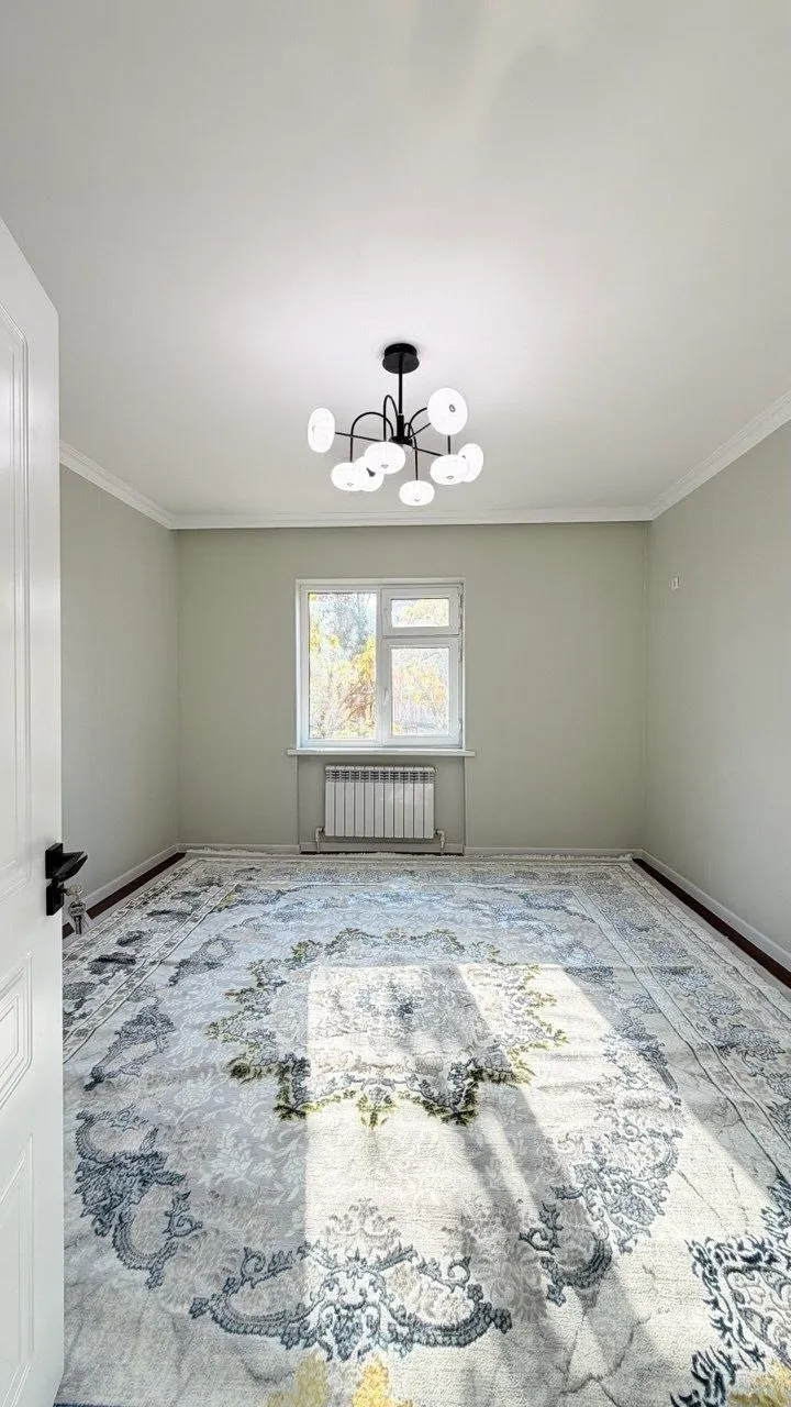 Продаётся 2-комнатная квартира, 56 м², 1/7 этаж — Янгихаётский район