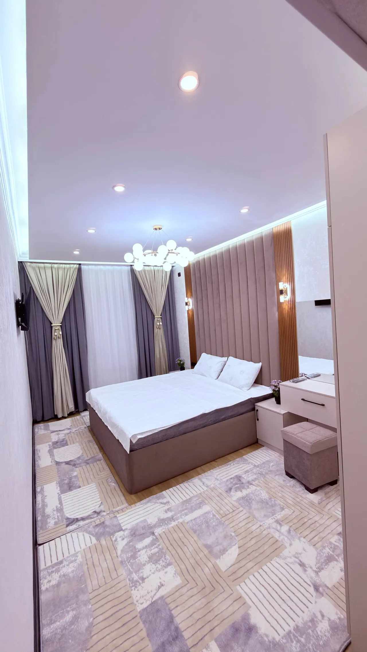 Продаётся 2-комнатная квартира, 65 м², 1/9 этаж — Яшнабадский район