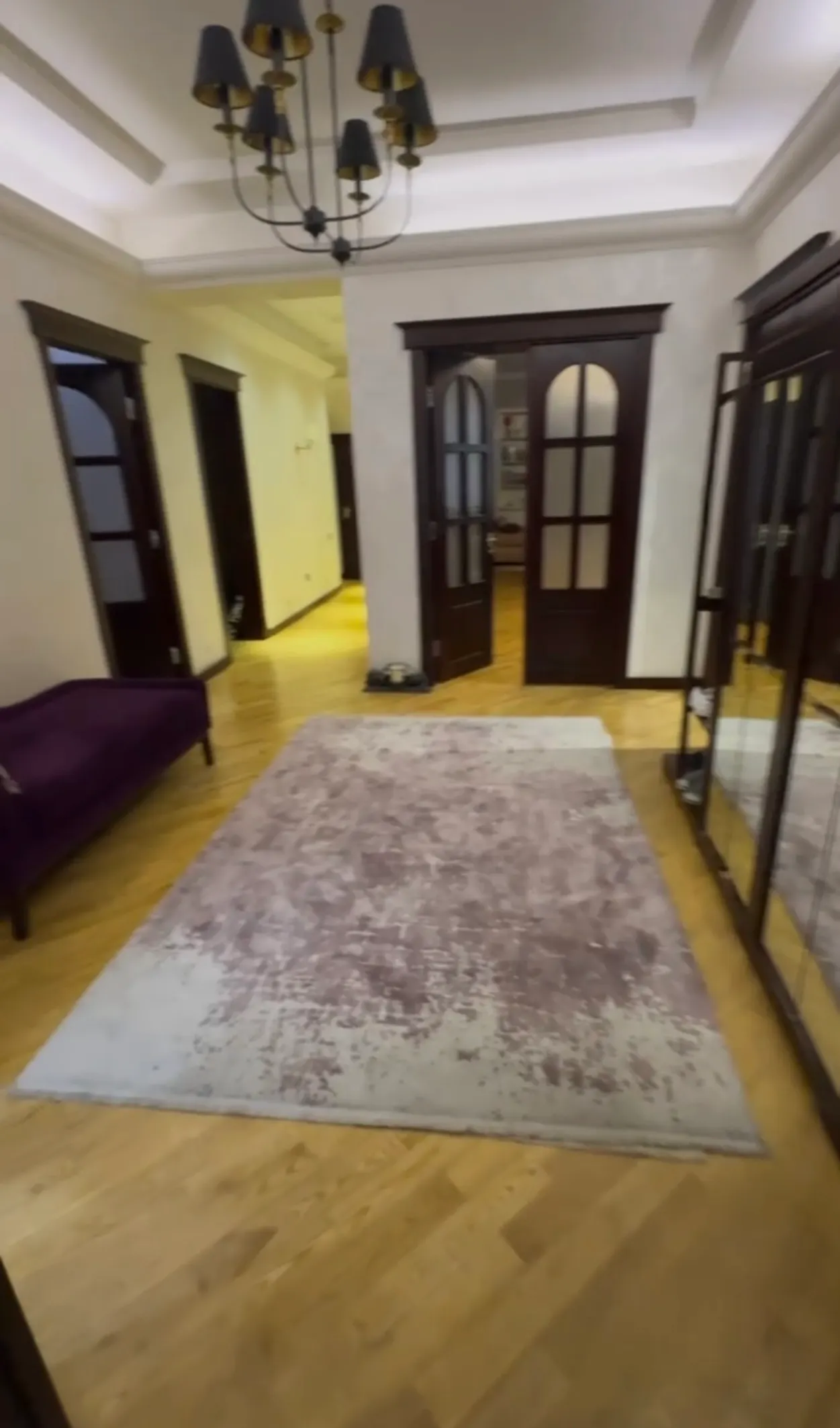 Продаётся 4-комнатная квартира, 180 м², 7/7 этаж — Мирабадский район