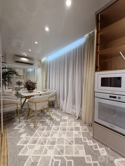 Sotiladi 4 xonali kvartira, 100 m², 2/4 qavat — Yakkasaroy tumani