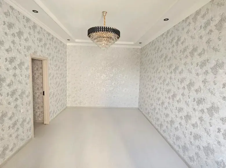 Сотилади 2 хонали квартира, 55 м², 1/12 қават — Янгиҳаёт тумани