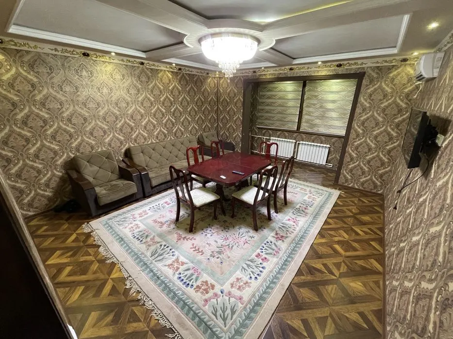 Сдаётся 4-комнатная квартира, 90 м², 2/9 этаж — Мирабадский район