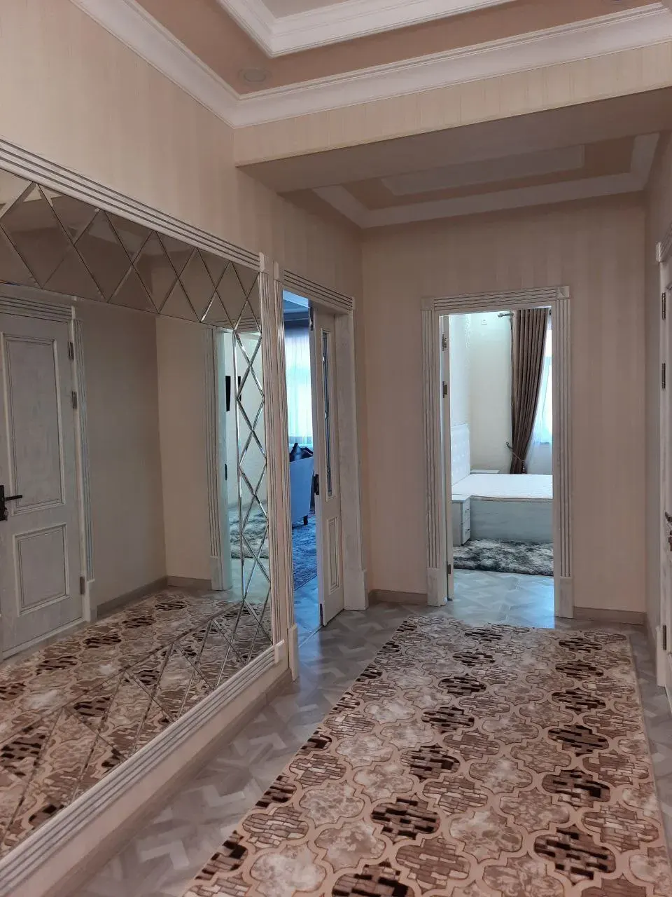 Сдаётся 2-комнатная квартира, 80 м², 4/8 этаж — Чиланзарский район