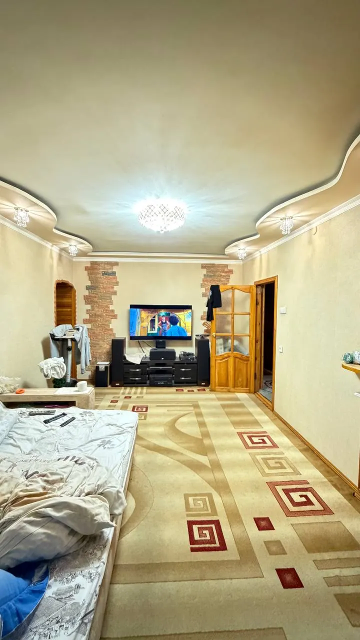Продаётся 4-комнатная квартира, 85 м², 2/4 этаж — Яшнабадский район