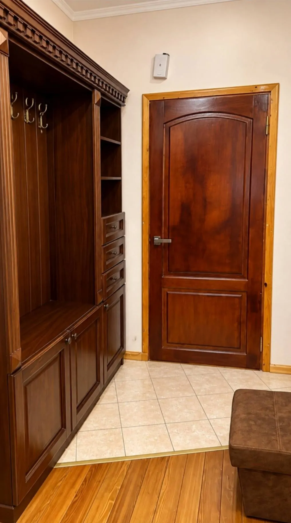 Продаётся 4-комнатная квартира, 100 м², 4/4 этаж — Мирабадский район
