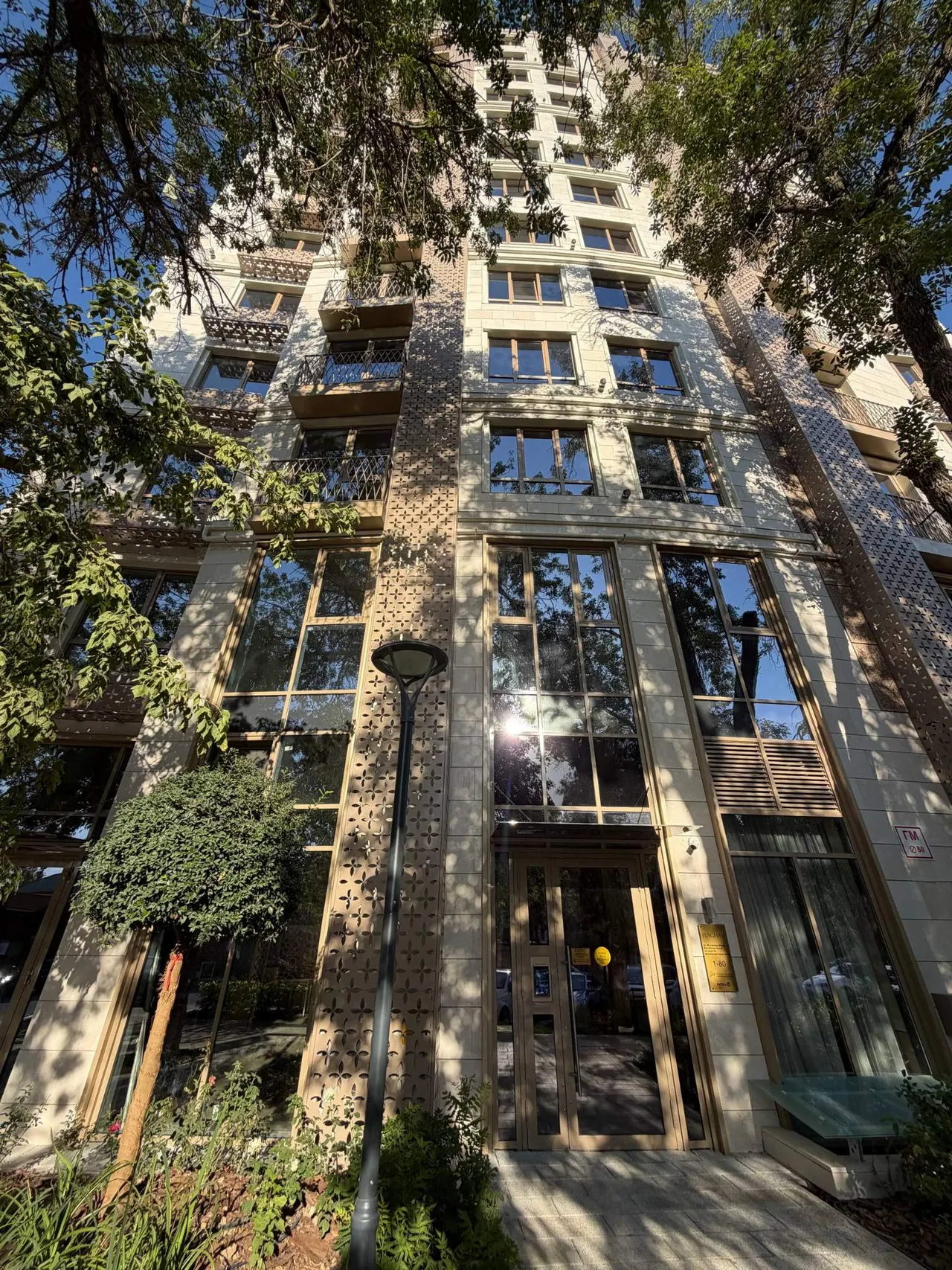 Sotiladi 4 xonali kvartira, 141 m², 12/14 qavat — Mirzo Ulugʻbek tumani