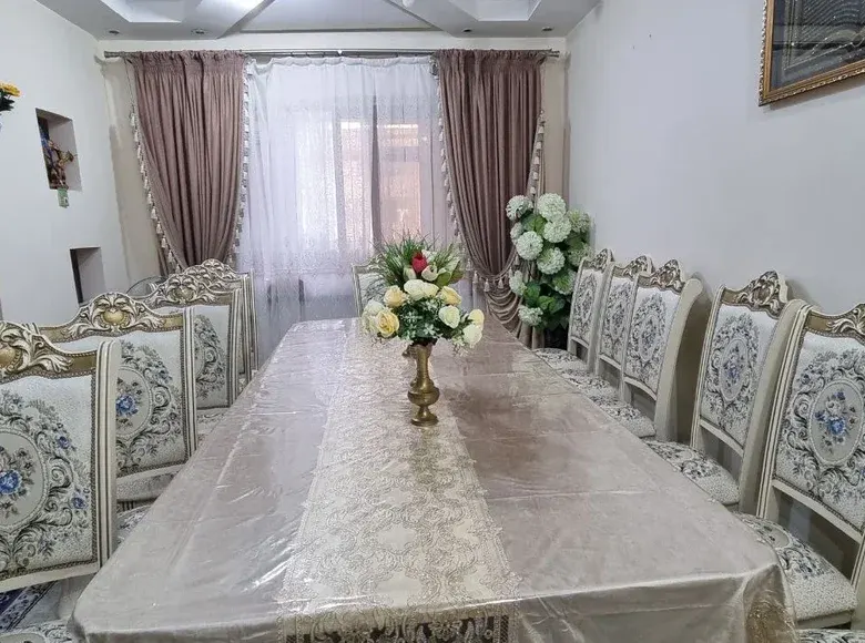 Продаётся 3-комнатная квартира, 72 м², 3/4 этаж — Ташкент