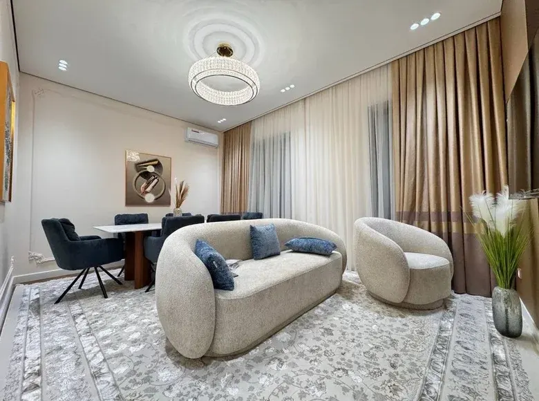 Сотилади 5 хонали квартира, 140 м², 8/9 қават — Мирзо Улуғбек тумани