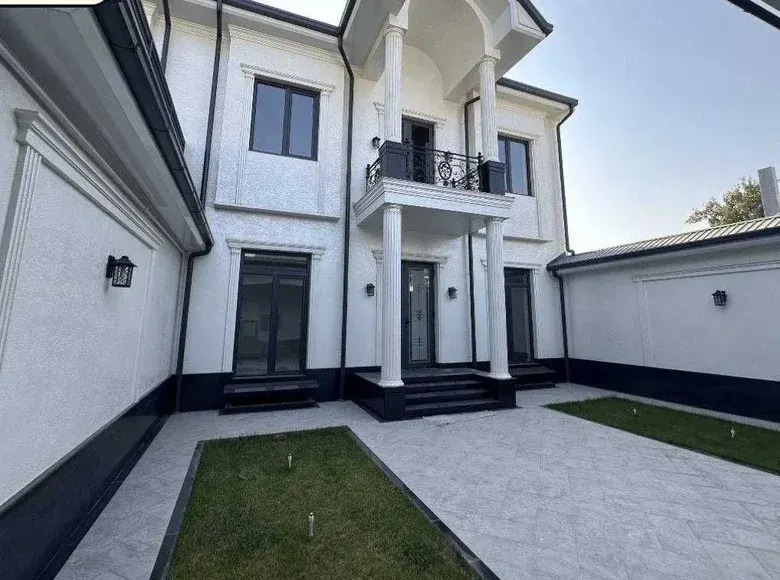 Сотилади 5 хонали ҳовли уй, 3 сотих, 500 м² — Мирзо Улуғбек тумани