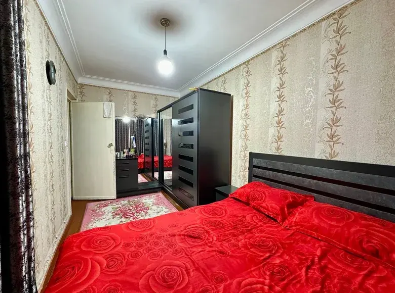 Продаётся 2-комнатная квартира, 56 м², 1/2 этаж — Фергана