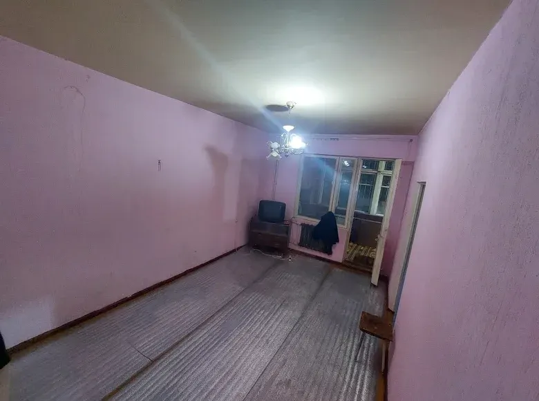 Sotiladi 2 xonali kvartira, 50 m², 1/4 qavat — Yashnobod tumani