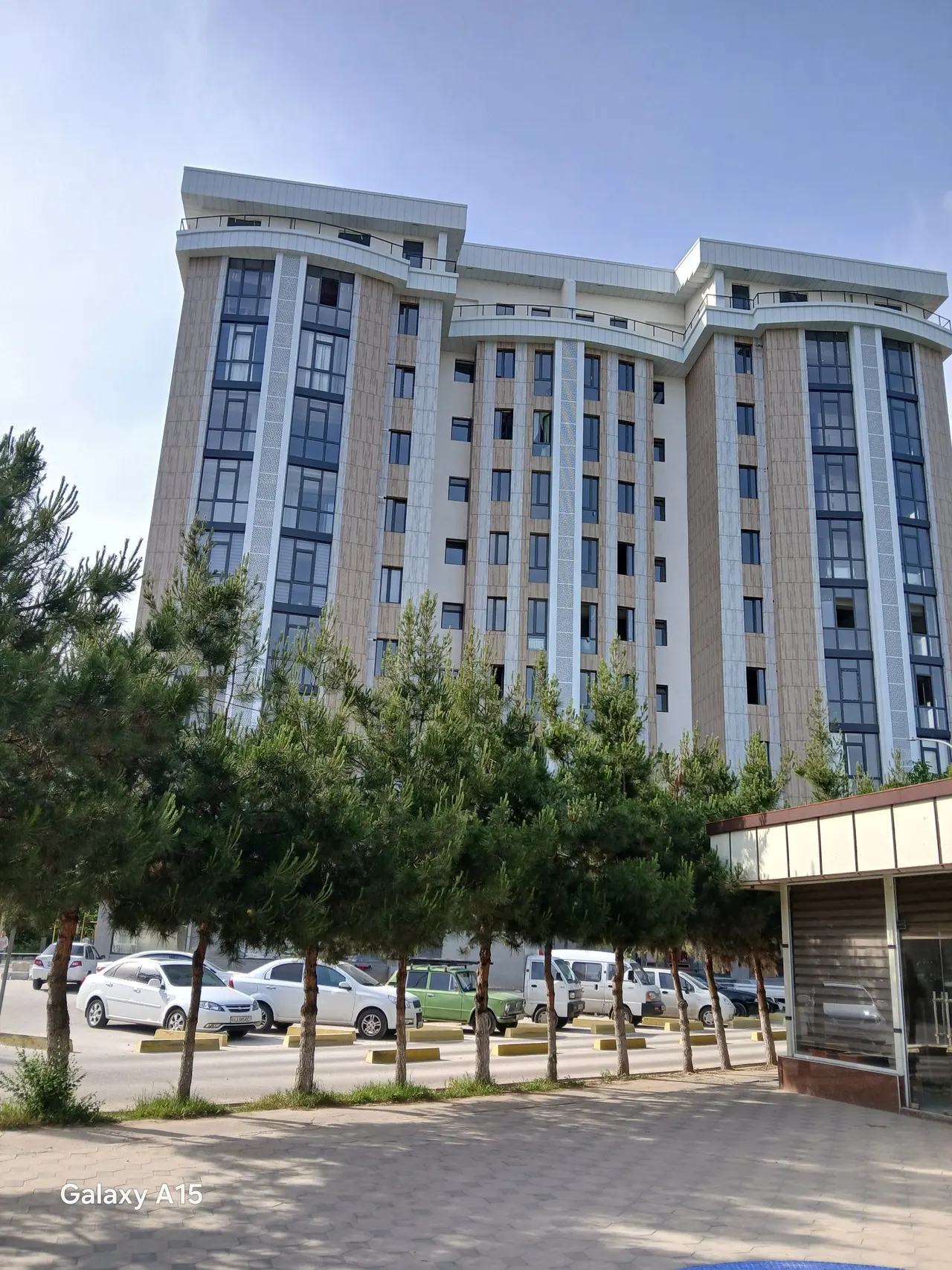 Продаётся 3-комнатная квартира, 100 м², 8/10 этаж — Юнусабадский район