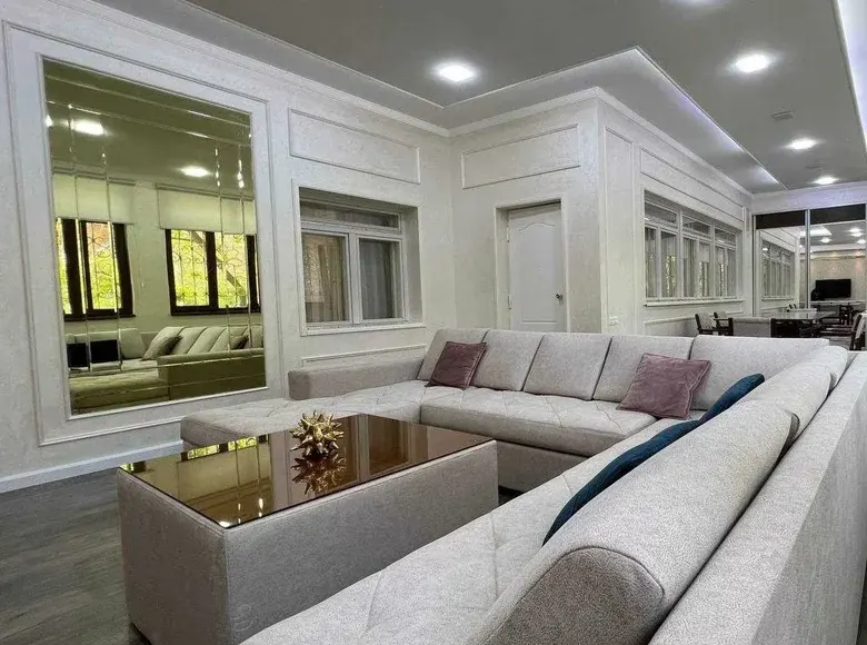 Ижарага берилади 4 хонали квартира, 160 м², 2/9 қават — Мирзо Улуғбек тумани