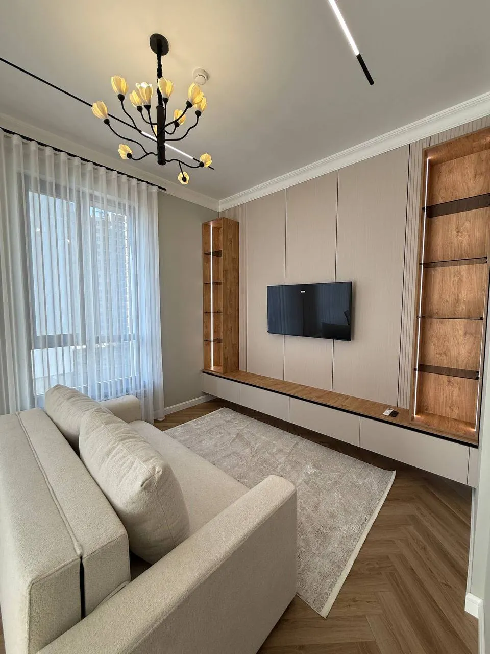 Сотилади 2 хонали квартира, 67 м², 8/14 қават — Мирзо Улуғбек тумани