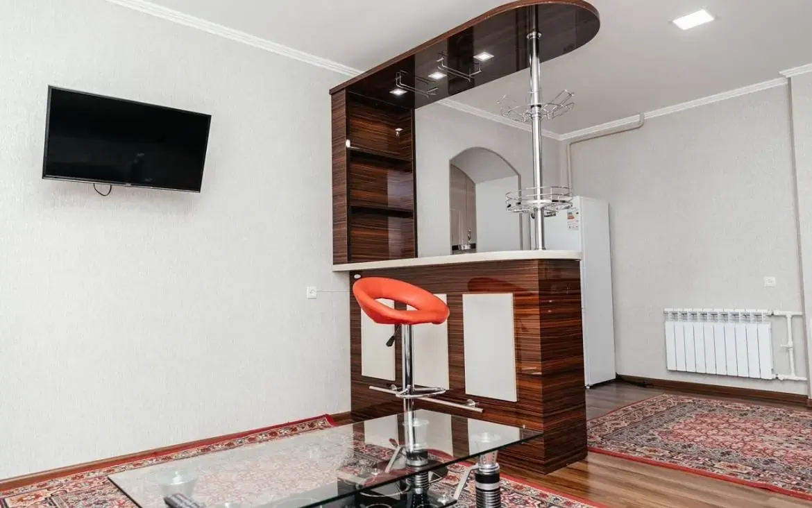 Ижарага берилади 1 хонали квартира, 42 м², 1/4 қават — Шайхонтоҳур тумани