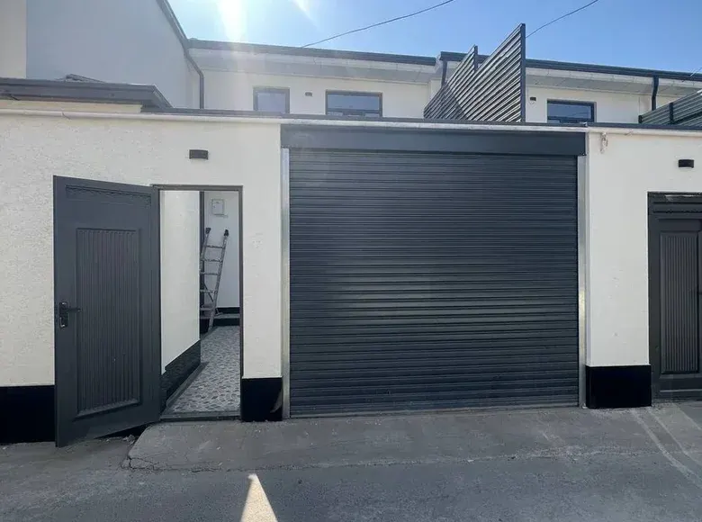 Sotiladi 4 xonali hovli uy, 90 m² — Yashnobod tumani