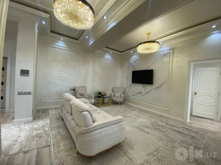 Сдаётся 4-комнатная квартира, 120 м², 9/9 этаж — Яккасарайский район
