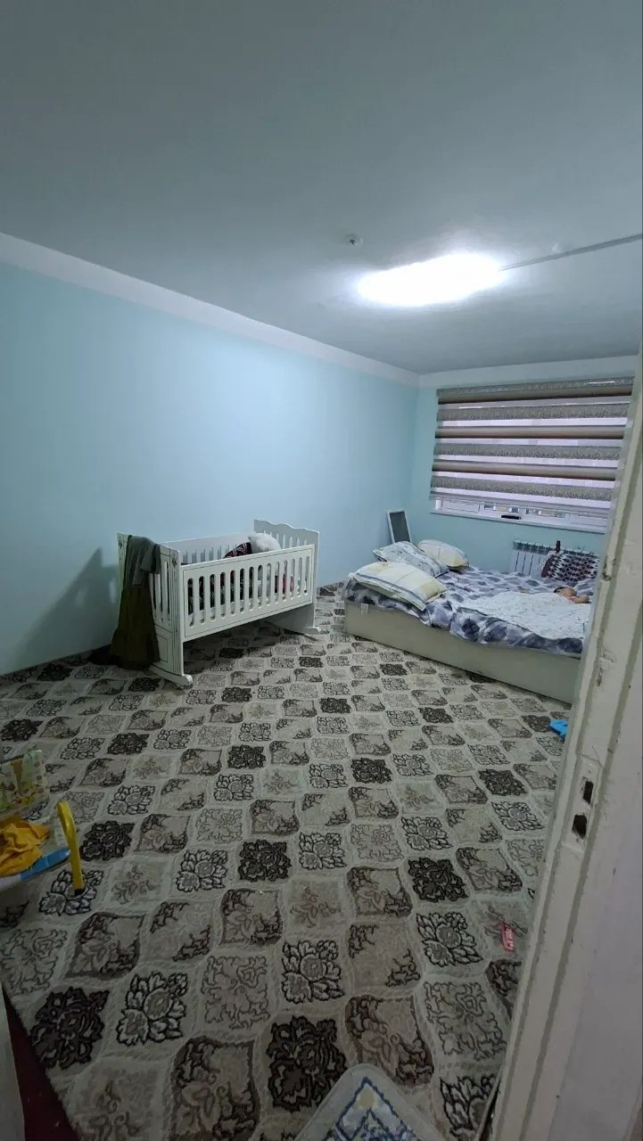 Сотилади 3 хонали квартира, 73 м², 4/4 қават — Янгийўл шаҳри