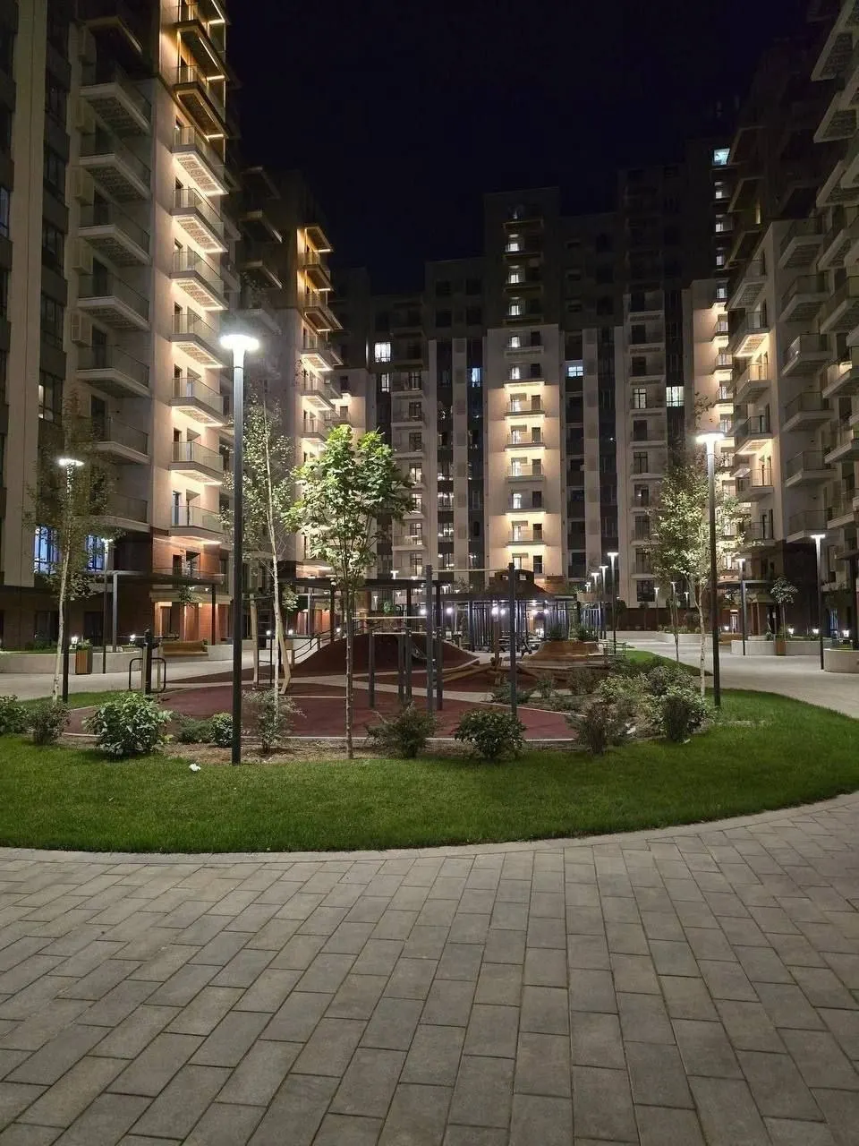Сотилади 2 хонали квартира, 45 м², 7/13 қават — Мирзо Улуғбек тумани