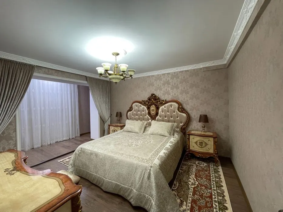 Ижарага берилади 4 хонали квартира, 130 м², 5/6 қават — Мирзо Улуғбек тумани