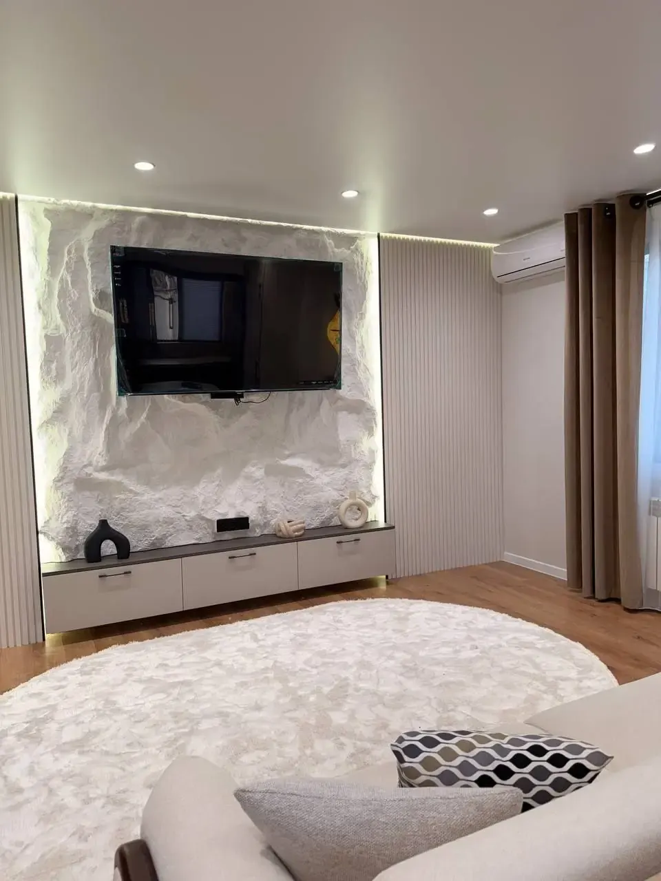 Сотилади 2 хонали квартира, 65 м², 3/4 қават — Миробод тумани