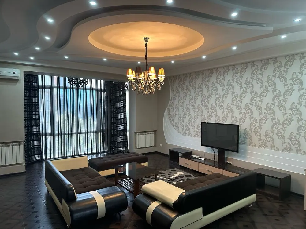 Сдаётся 2-комнатная квартира, 116 м², 5/8 этаж — Мирабадский район