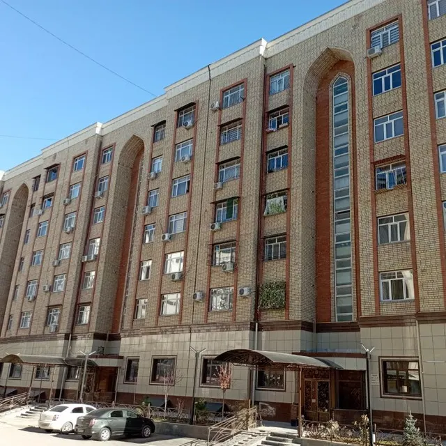 Продаётся 5-комнатная квартира, 130 м², 5/7 этаж — Алмазарский район