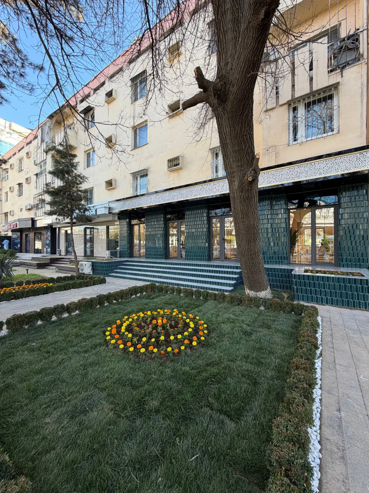 Sotiladi tijorat binosi, 120 m² — Yunusobod tumani