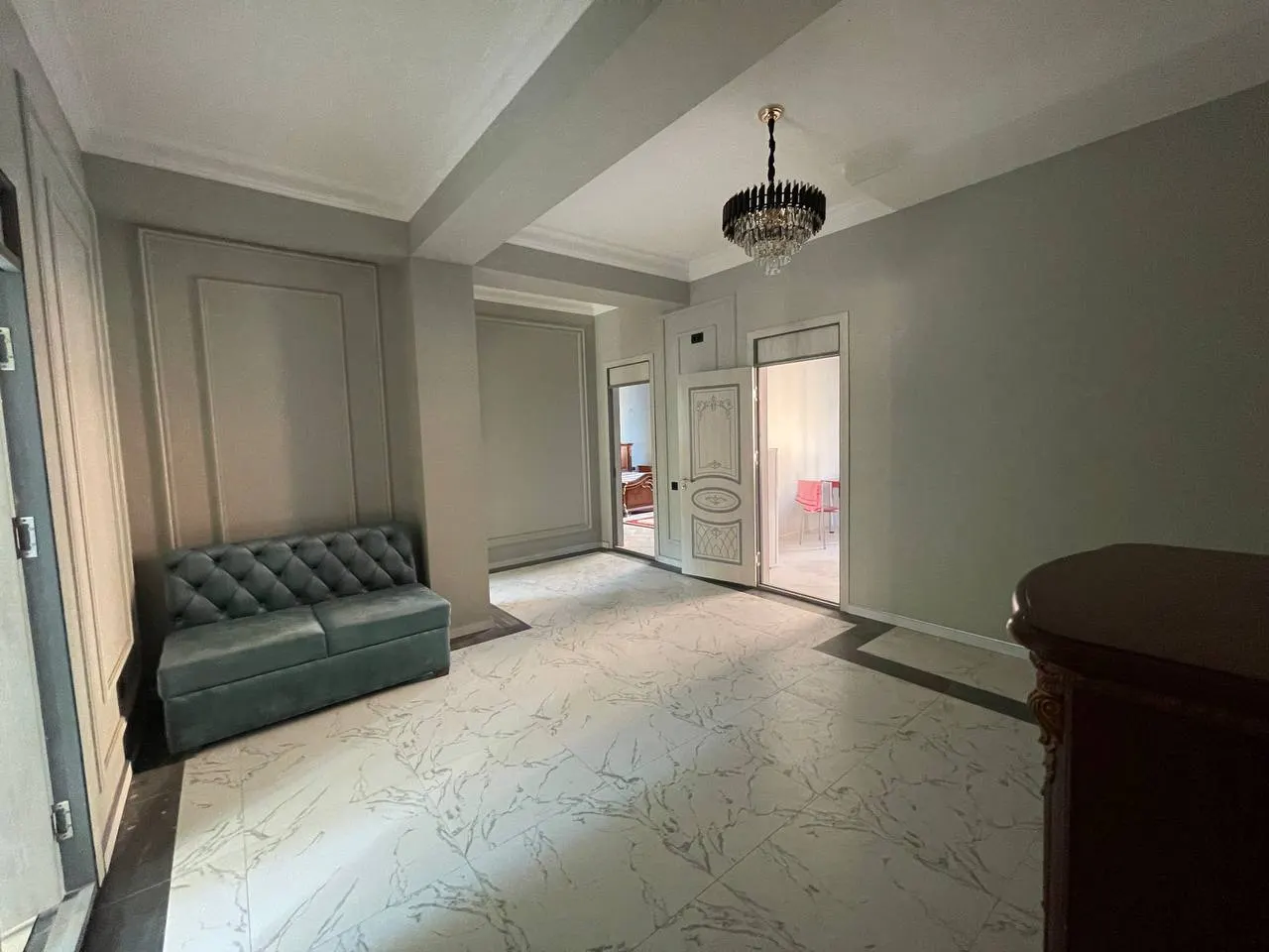 Ижарага берилади 4 хонали квартира, 140 м², 1/4 қават — Мирзо Улуғбек тумани