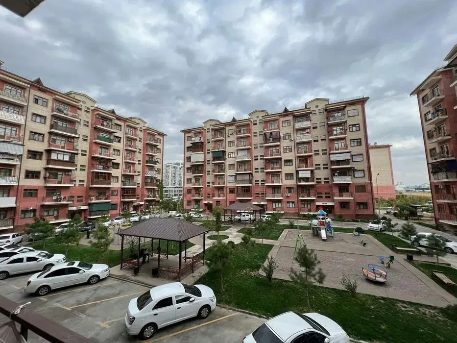 Сотилади 2 хонали квартира, 62 м², 1/7 қават — Яшнобод тумани