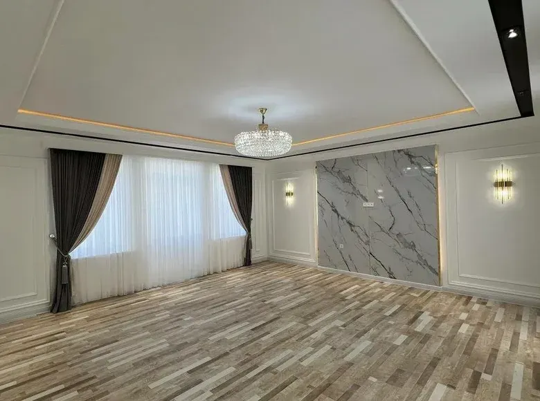 Sotiladi 5 xonali kvartira, 346 m², 7/7 qavat — Fargʻona shahri