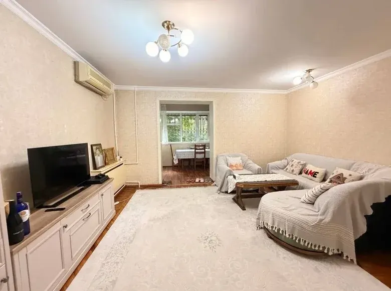 Сотилади 4 хонали квартира, 100 м², 2/4 қават — Миробод тумани