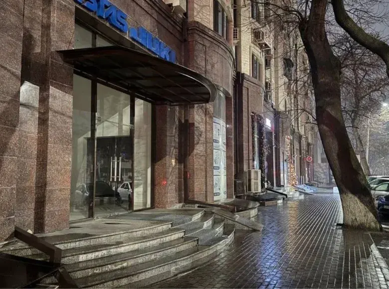 Сдаётся коммерческое помещение, 530 м² — Мирабадский район