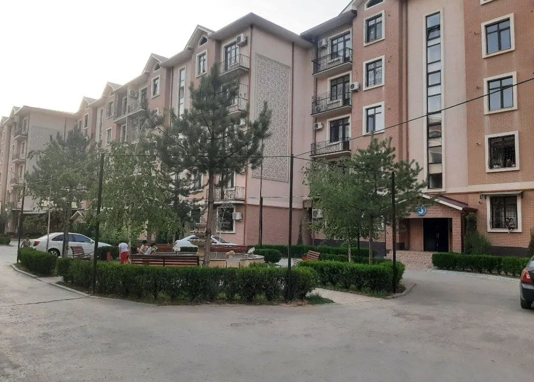 Sotiladi 4 xonali kvartira, 130 m², 1/5 qavat — Shayxontohur tumani