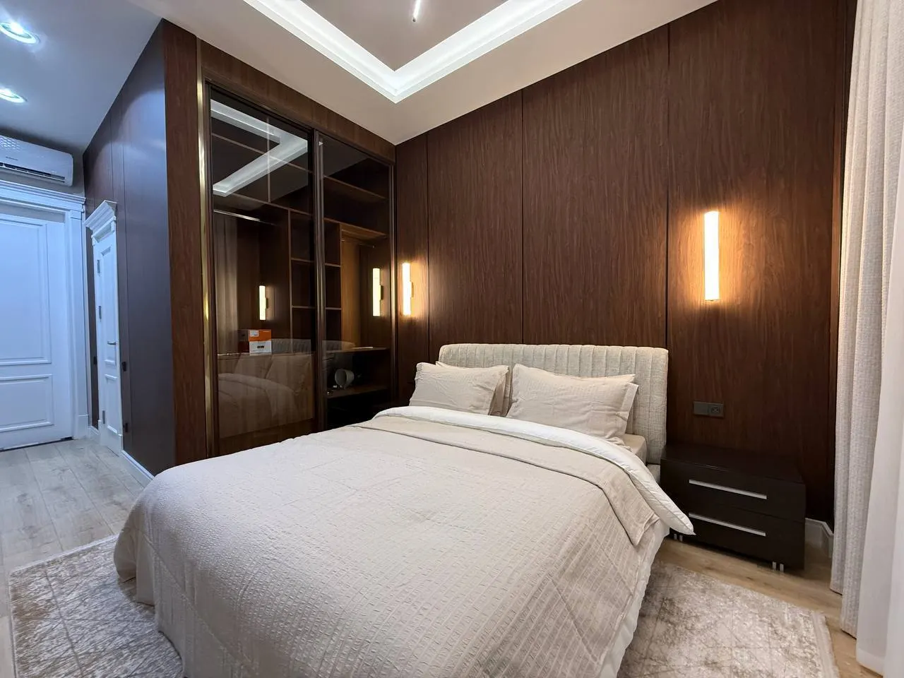 Сотилади 4 хонали квартира, 120 м², 1/9 қават — Мирзо Улуғбек тумани