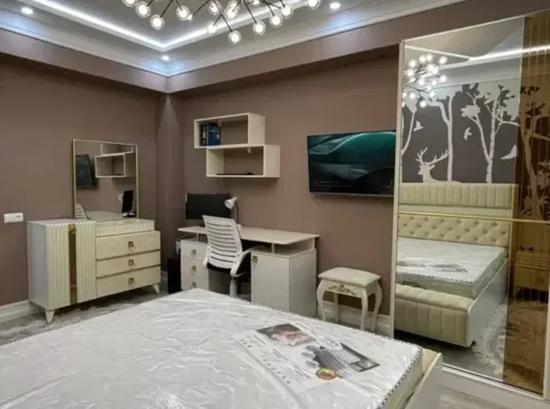Продаётся 3-комнатная квартира, 110 м², 4/5 этаж — Яшнабадский район