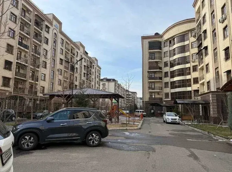 Сотилади 6 хонали квартира, 252 м², 7/8 қават — Олмазор тумани