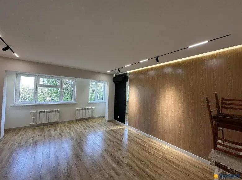 Продаётся 3-комнатная квартира, 70 м², 3/9 этаж — Яккасарайский район