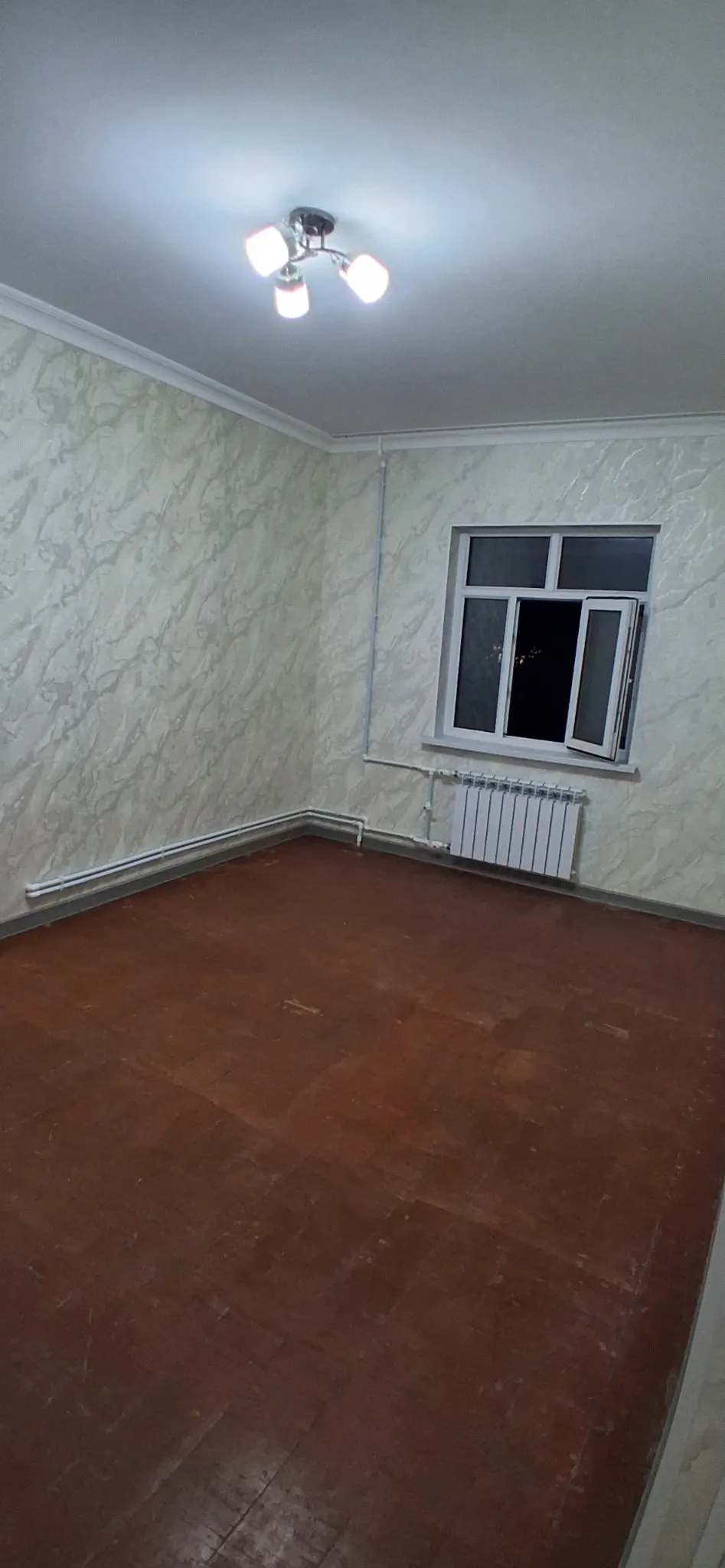 Продаётся 1-комнатная квартира, 40 м², 4/5 этаж — Яшнабадский район