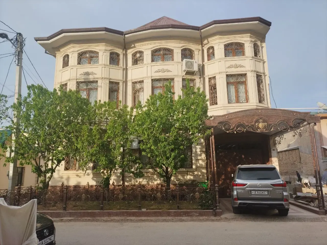 Продаётся 4-комнатный дом, 4 сот., 4 этажа — Чиланзарский район