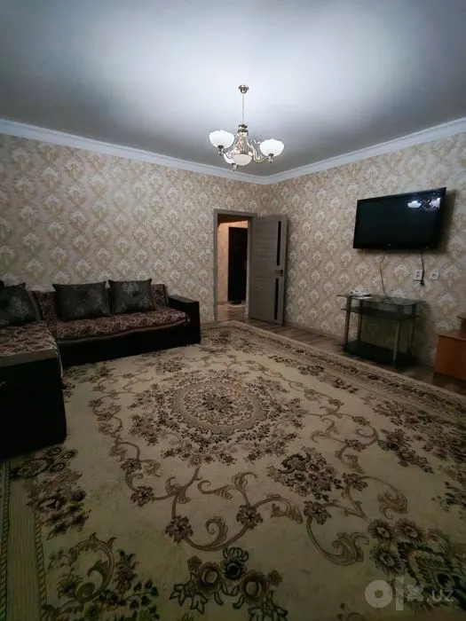 Сдаётся 3-комнатная квартира, 75 м², 1/4 этаж — Чиланзарский район