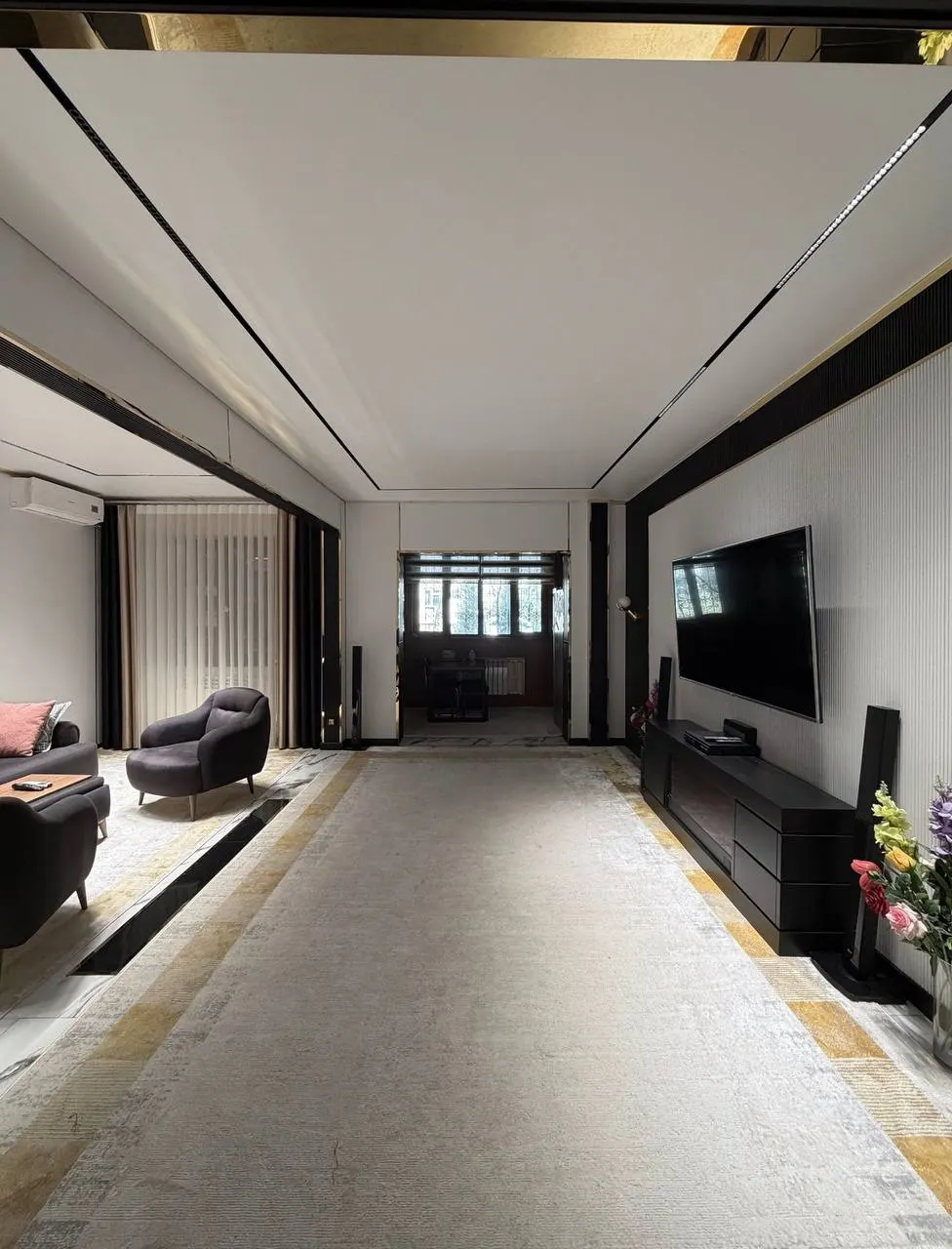 Sotiladi 4 xonali kvartira, 92 m², 1/4 qavat — Chilonzor tumani