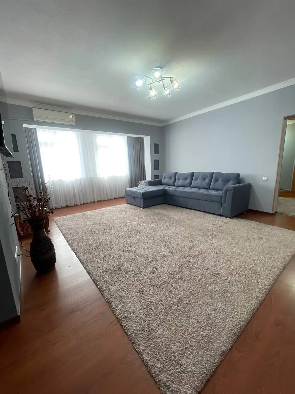 Продаётся 2-комнатная квартира, 58 м², 3/4 этаж — Мирабадский район
