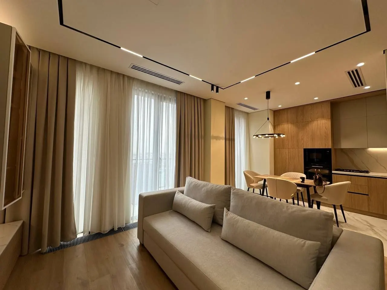 Сдаётся 3-комнатная квартира, 165 м², 11/11 этаж — Мирабадский район