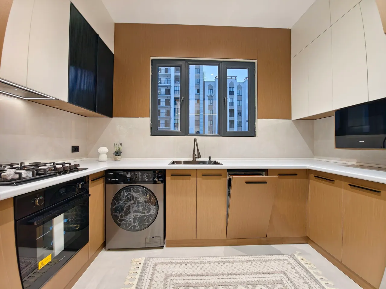 Sotiladi 2 xonali kvartira, 42 m², 9/16 qavat — Mirobod tumani