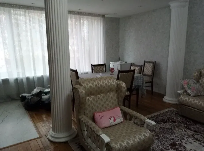 Продаётся 2-комнатная квартира, 58 м², 4/4 этаж — Мирзо-Улугбекский район