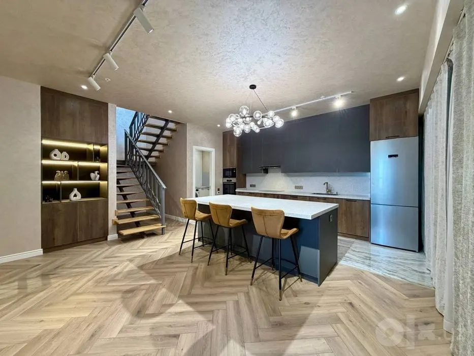 Сотилади 6 хонали квартира, 320 м², 25/26 қават — Юнусобод тумани