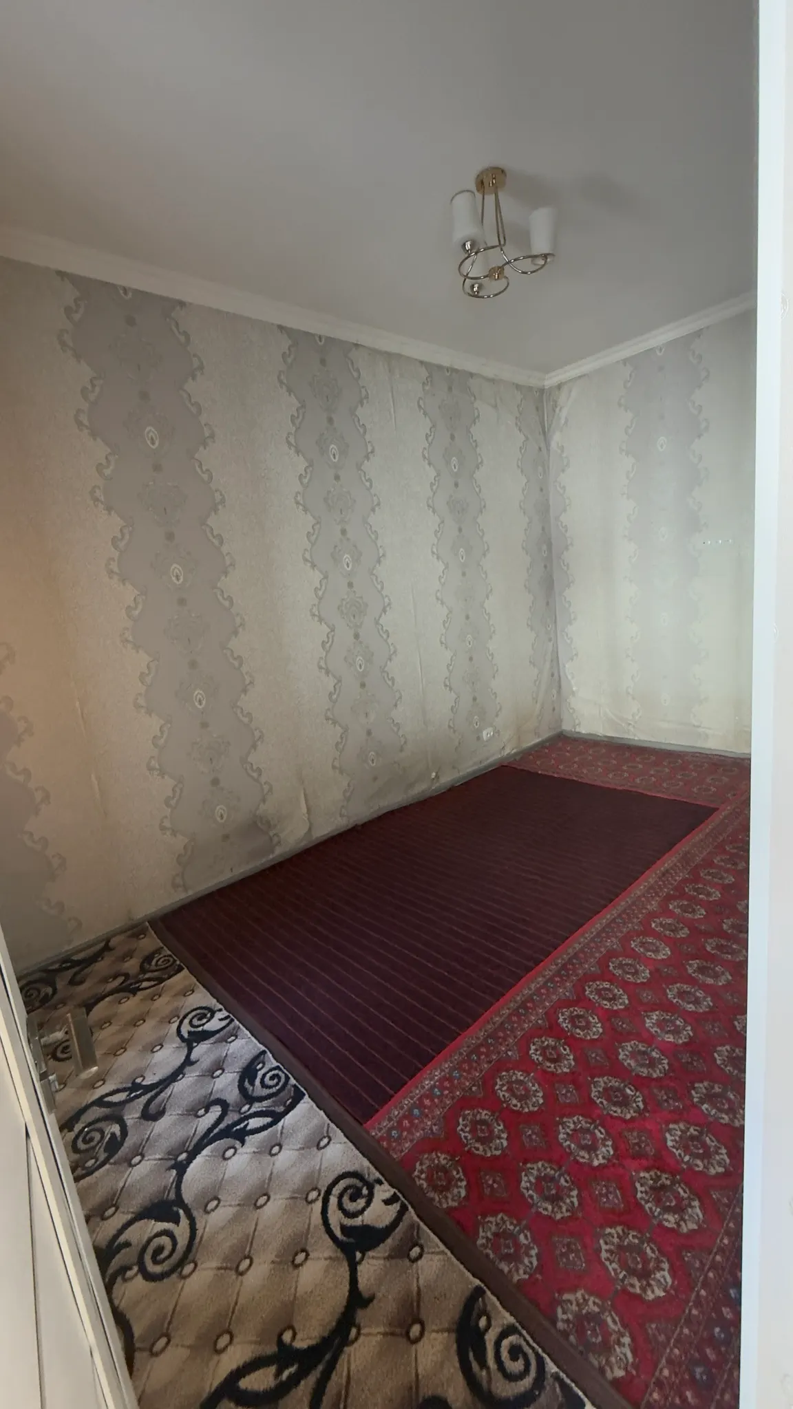 Сотилади 1 хонали квартира, 30 м², 1/1 қават — Сергели тумани