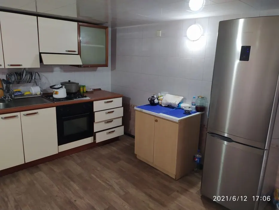 Ijaraga beriladi 6 xonali hovli uy, 4 sotix, 250 m², 1 qavatli — Yakkasaroy tumani