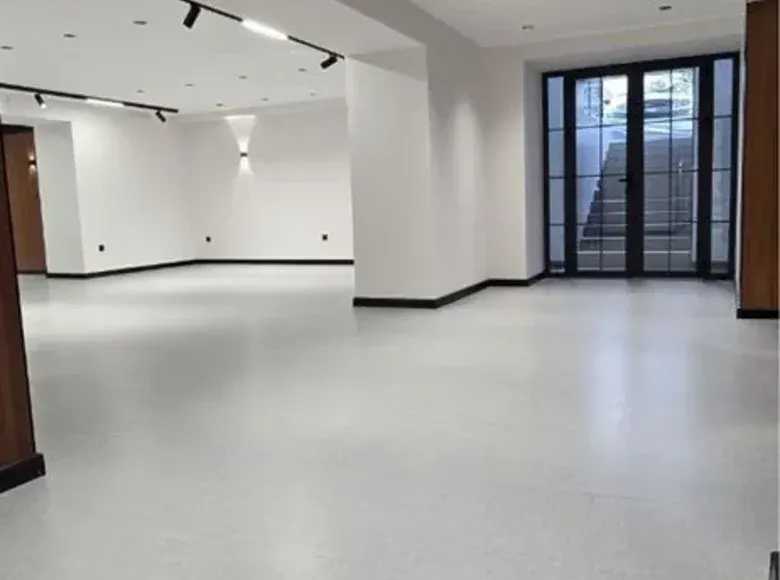 Сдаётся коммерческое помещение, 330 м² — Мирабадский район
